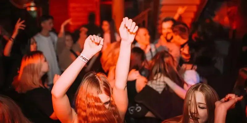 DJ für Trauung in Hochzeits-Location