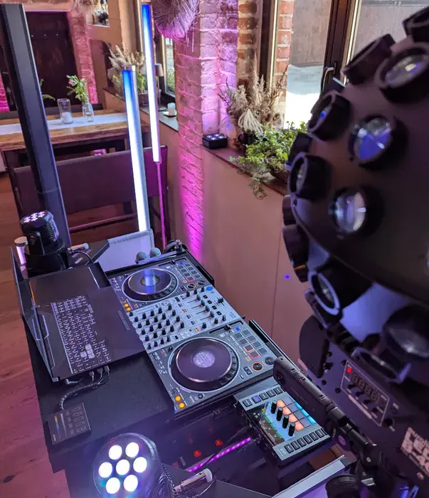 Optimaler Musikmix für Hochzeitsfeier