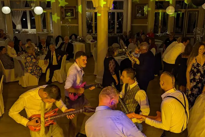 Hochzeitsparty Tanzfläche mit DJ Andre Henze