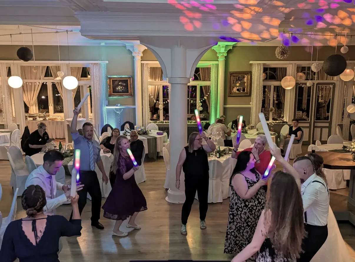 Hochzeitsfeier mit DJ im Hildesheimer Haus Buntenbock