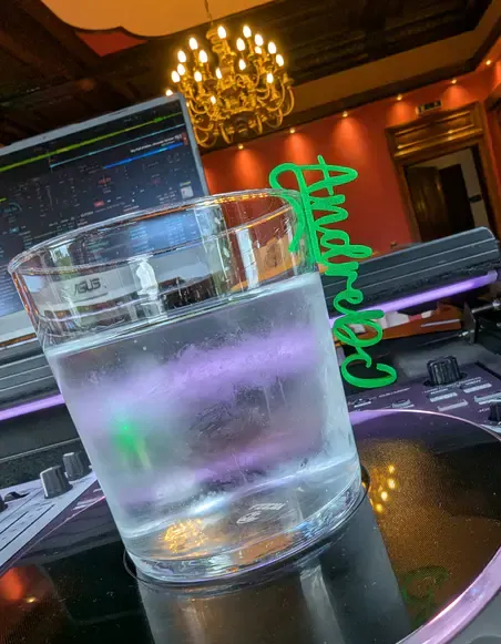 DJ Mischpult im Festsaal